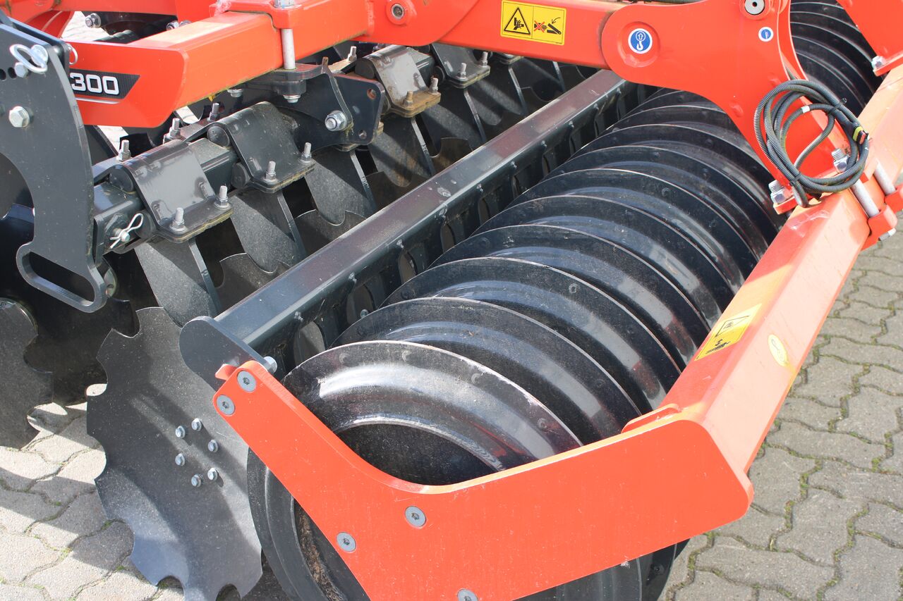 Kuhn Optimer L 300 - Disc harrow: picture 5 Kuhn Optimer L 300 - Disc harrow: picture 5