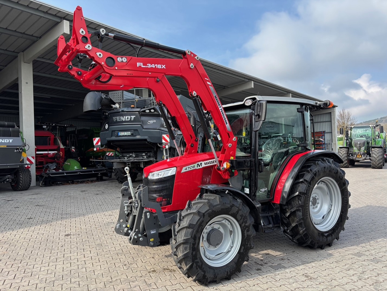 Massey Ferguson 4708 M Cab - Farm tractor: picture 1 Massey Ferguson 4708 M Cab - Farm tractor: picture 1