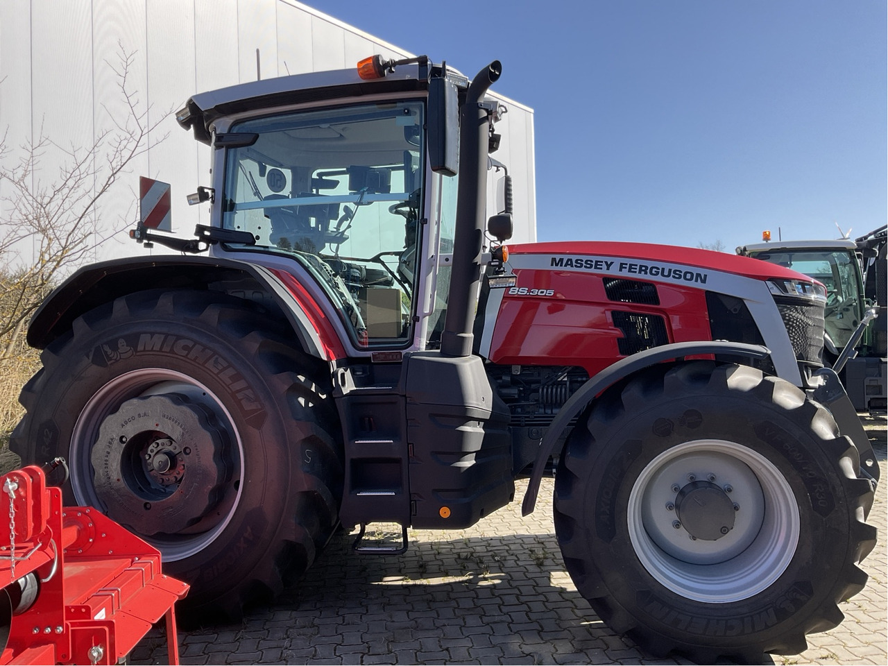 Massey Ferguson 8S.305 Dyna-VT EXCLUSIVE - Farm tractor: picture 4 Massey Ferguson 8S.305 Dyna-VT EXCLUSIVE - Farm tractor: picture 4