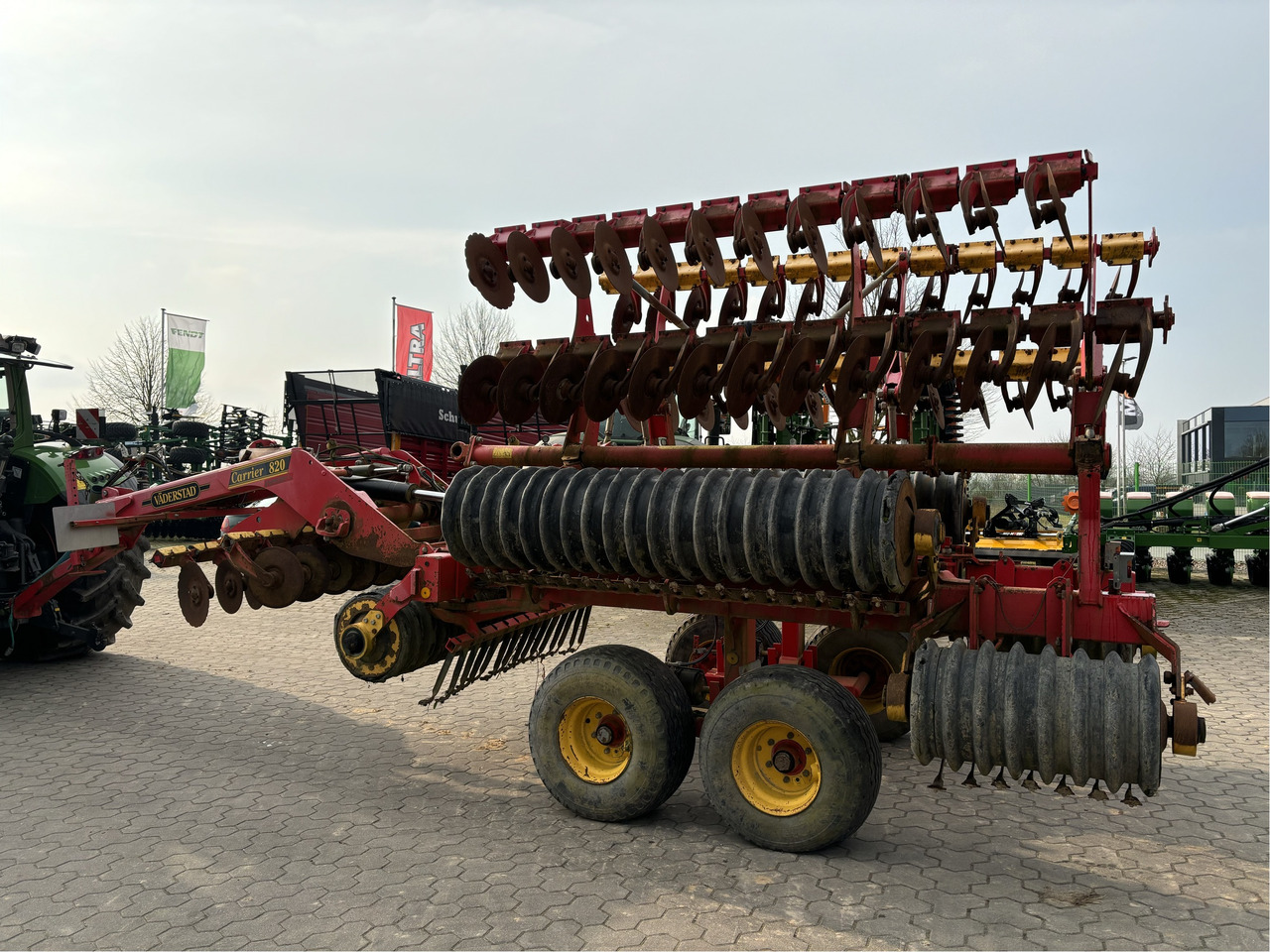 Disc harrow Väderstad Carrier CR 820: picture 6