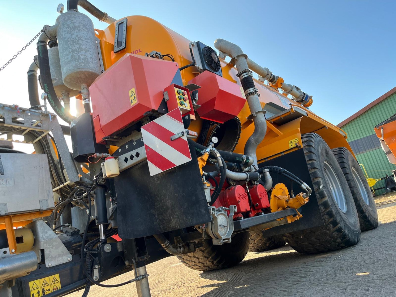 Veenhuis Premium Tandem 19.000l. - Fertilizing equipment: picture 5 Veenhuis Premium Tandem 19.000l. - Fertilizing equipment: picture 5