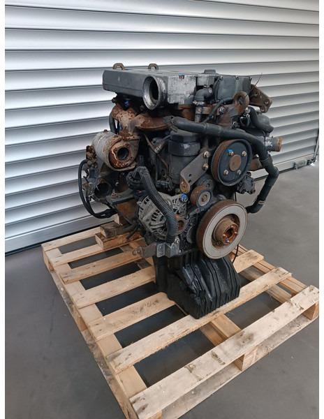 Mercedes-Benz OM904LA - OM 904 LA - Engine for Truck: picture 2 Mercedes-Benz OM904LA - OM 904 LA - Engine for Truck: picture 2