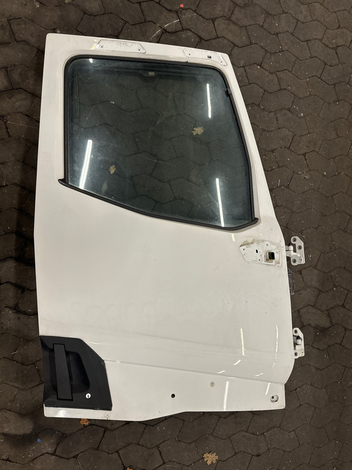 RENAULT T-SERIE RIGHT DOOR 7482702818 - Door and parts for Truck: picture 1 RENAULT T-SERIE RIGHT DOOR 7482702818 - Door and parts for Truck: picture 1