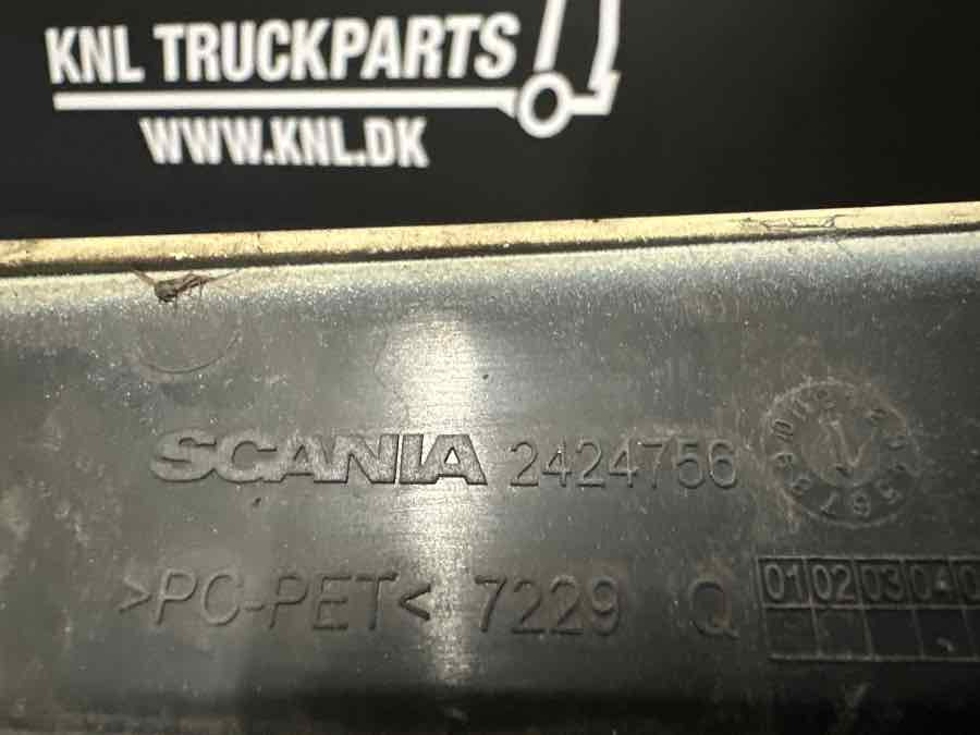 SCANIA PANEL 2424756 - Body and exterior for Truck: picture 2 SCANIA PANEL 2424756 - Body and exterior for Truck: picture 2