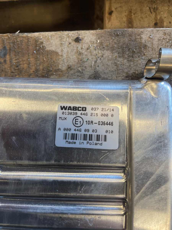 SETRA / MERCEDES ECU ECTS A0004460903 - ECU for Bus: picture 2 SETRA / MERCEDES ECU ECTS A0004460903 - ECU for Bus: picture 2