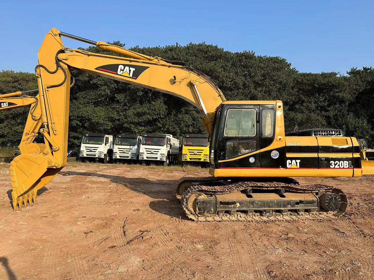CAT 320B - Crawler excavator: picture 2 CAT 320B - Crawler excavator: picture 2