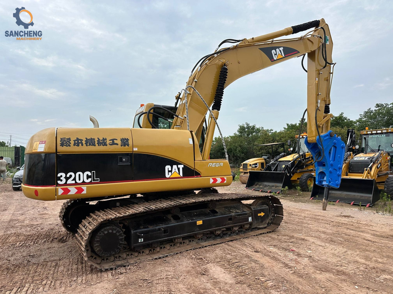 CAT 320CL with hammer - Crawler excavator: picture 3 CAT 320CL with hammer - Crawler excavator: picture 3
