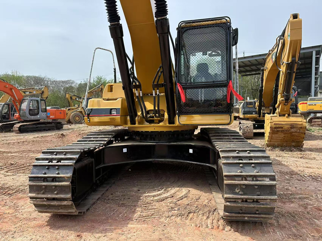 Crawler excavator CAT 330BL: picture 7
