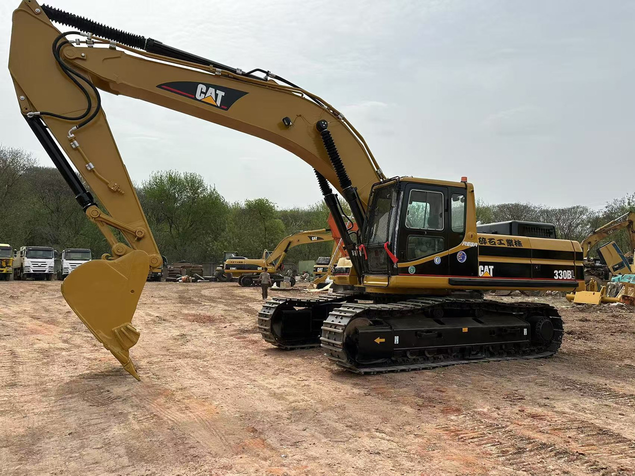 CAT 330BL - Crawler excavator: picture 4 CAT 330BL - Crawler excavator: picture 4