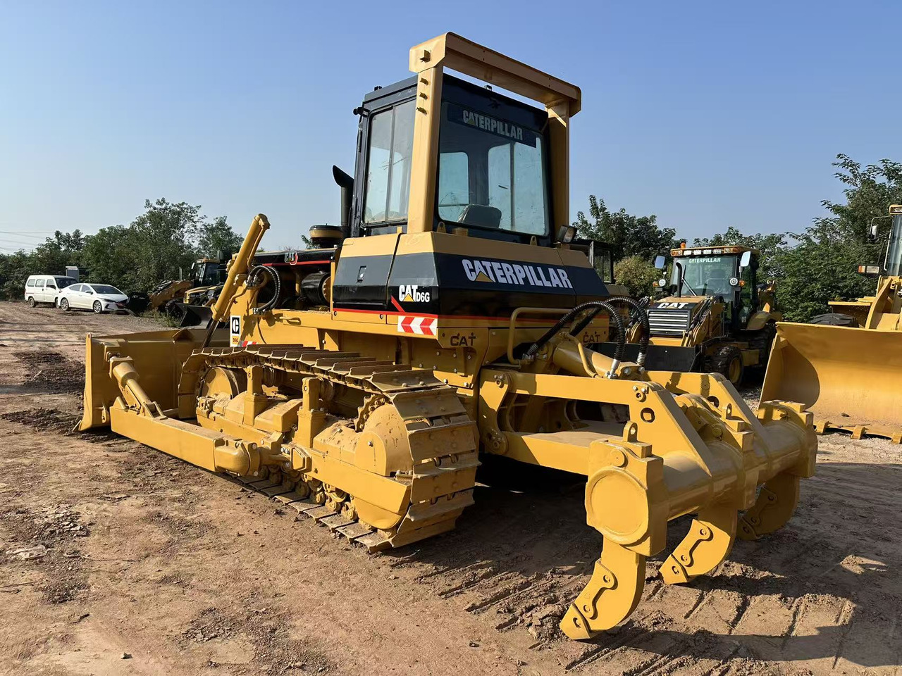 CAT D6G - Bulldozer: picture 4 CAT D6G - Bulldozer: picture 4
