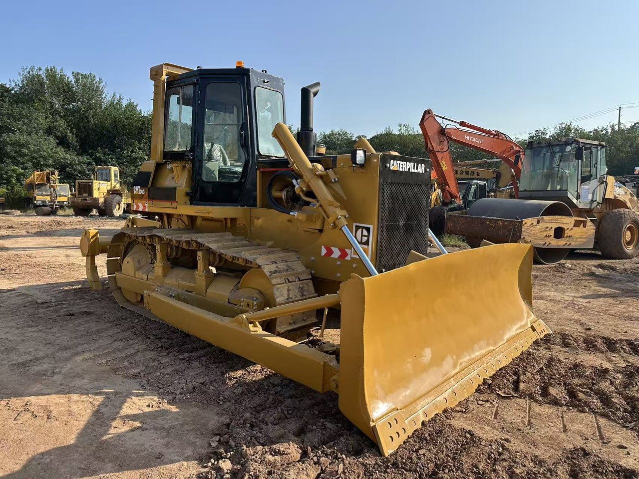 CAT D6G - Bulldozer: picture 2 CAT D6G - Bulldozer: picture 2