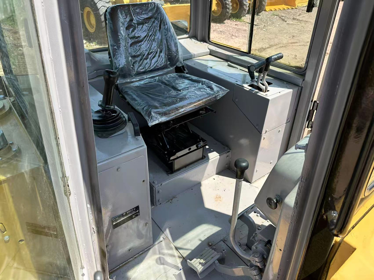 CAT D6G bulldozer - Bulldozer: picture 5 CAT D6G bulldozer - Bulldozer: picture 5