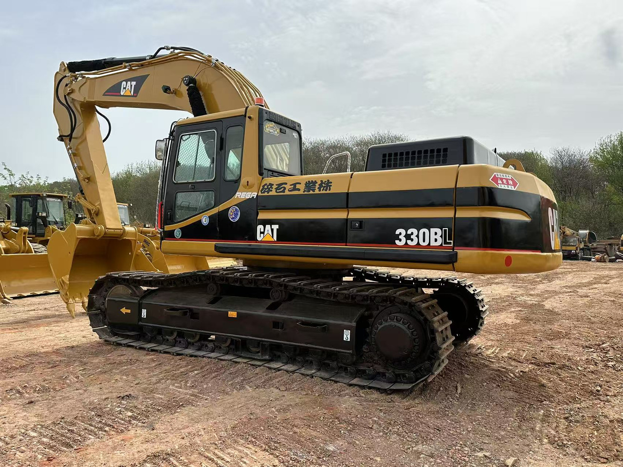 CATERPILLAR 320BL - Crawler excavator: picture 1 CATERPILLAR 320BL - Crawler excavator: picture 1