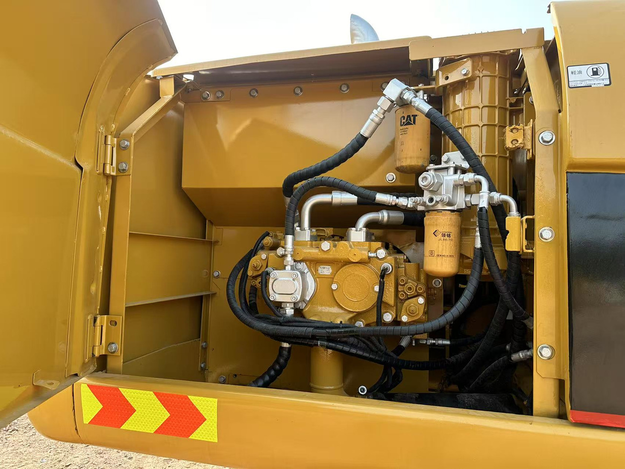 Leasing of CATERPILLAR 320C CATERPILLAR 320C: picture 8