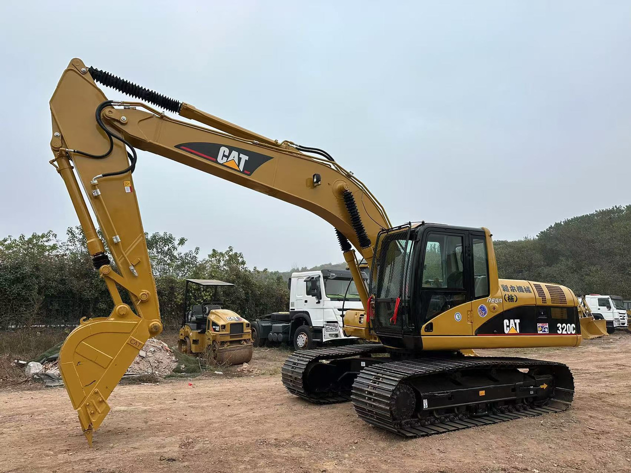 CATERPILLAR 320CL - Crawler excavator: picture 3 CATERPILLAR 320CL - Crawler excavator: picture 3