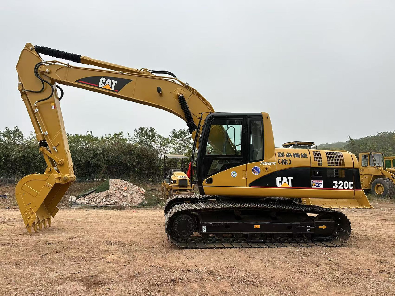 CATERPILLAR 320CL - Crawler excavator: picture 1 CATERPILLAR 320CL - Crawler excavator: picture 1