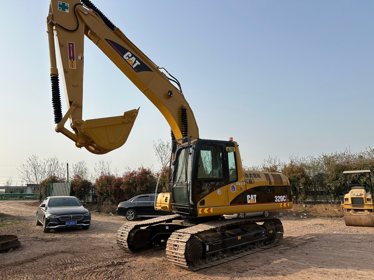 CATERPILLAR 320CL crawler excavator - Crawler excavator: picture 3 CATERPILLAR 320CL crawler excavator - Crawler excavator: picture 3