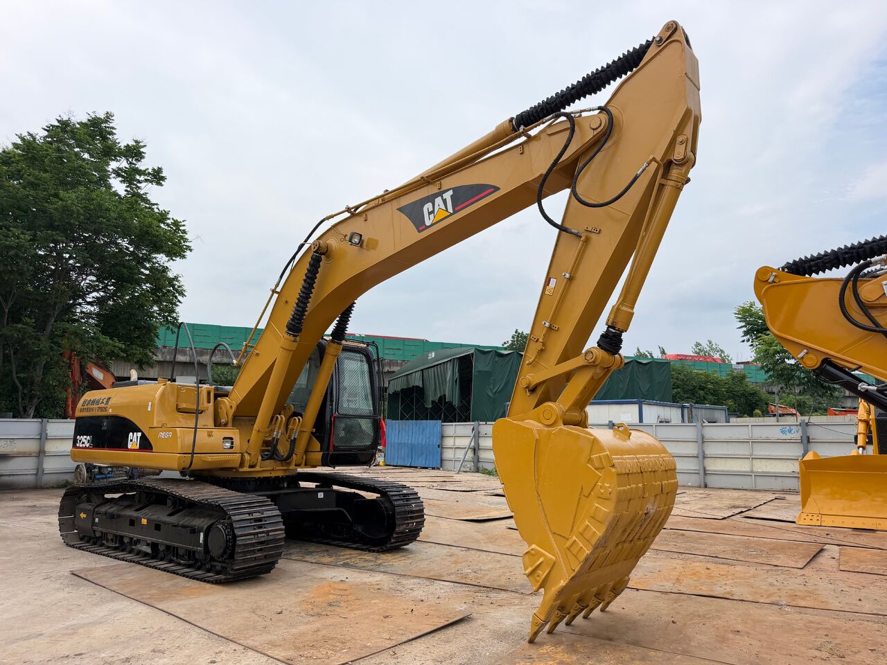 CATERPILLAR 325CL - Crawler excavator: picture 4 CATERPILLAR 325CL - Crawler excavator: picture 4
