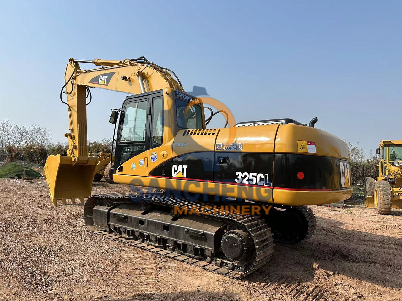CATERPILLAR 325CL - Crawler excavator: picture 2 CATERPILLAR 325CL - Crawler excavator: picture 2