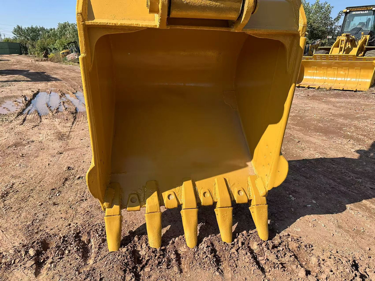 Excavator CATERPILLAR 330C: picture 13