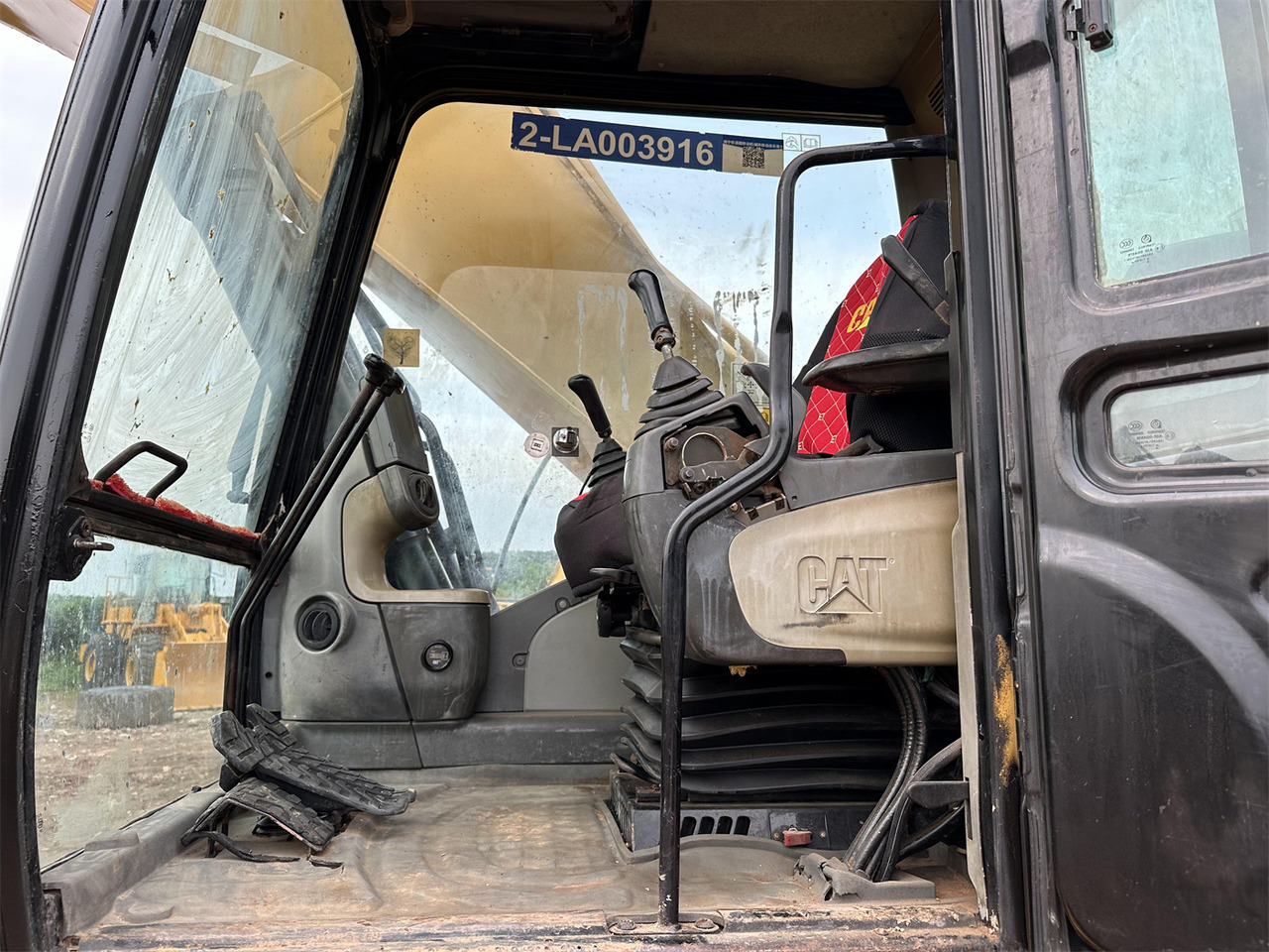 Leasing of CATERPILLAR 330D excavator CATERPILLAR 330D excavator: picture 9 Leasing of CATERPILLAR 330D excavator CATERPILLAR 330D excavator: picture 9