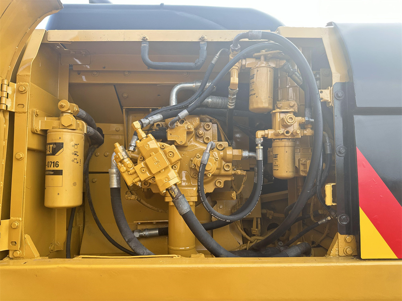 Leasing of CATERPILLAR 330D excavator CATERPILLAR 330D excavator: picture 8 Leasing of CATERPILLAR 330D excavator CATERPILLAR 330D excavator: picture 8