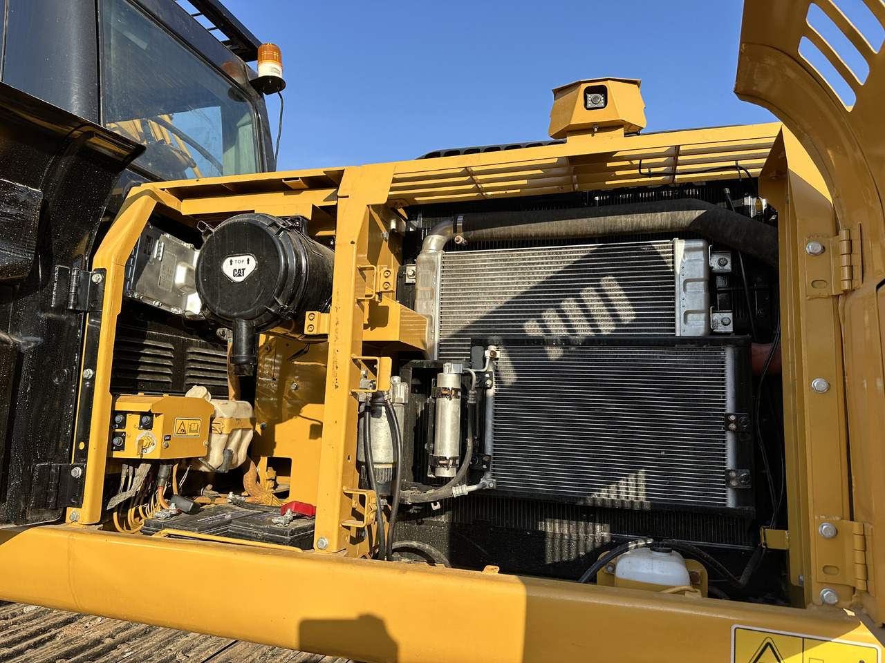 Leasing of CATERPILLAR 330D2L CATERPILLAR 330D2L: picture 6