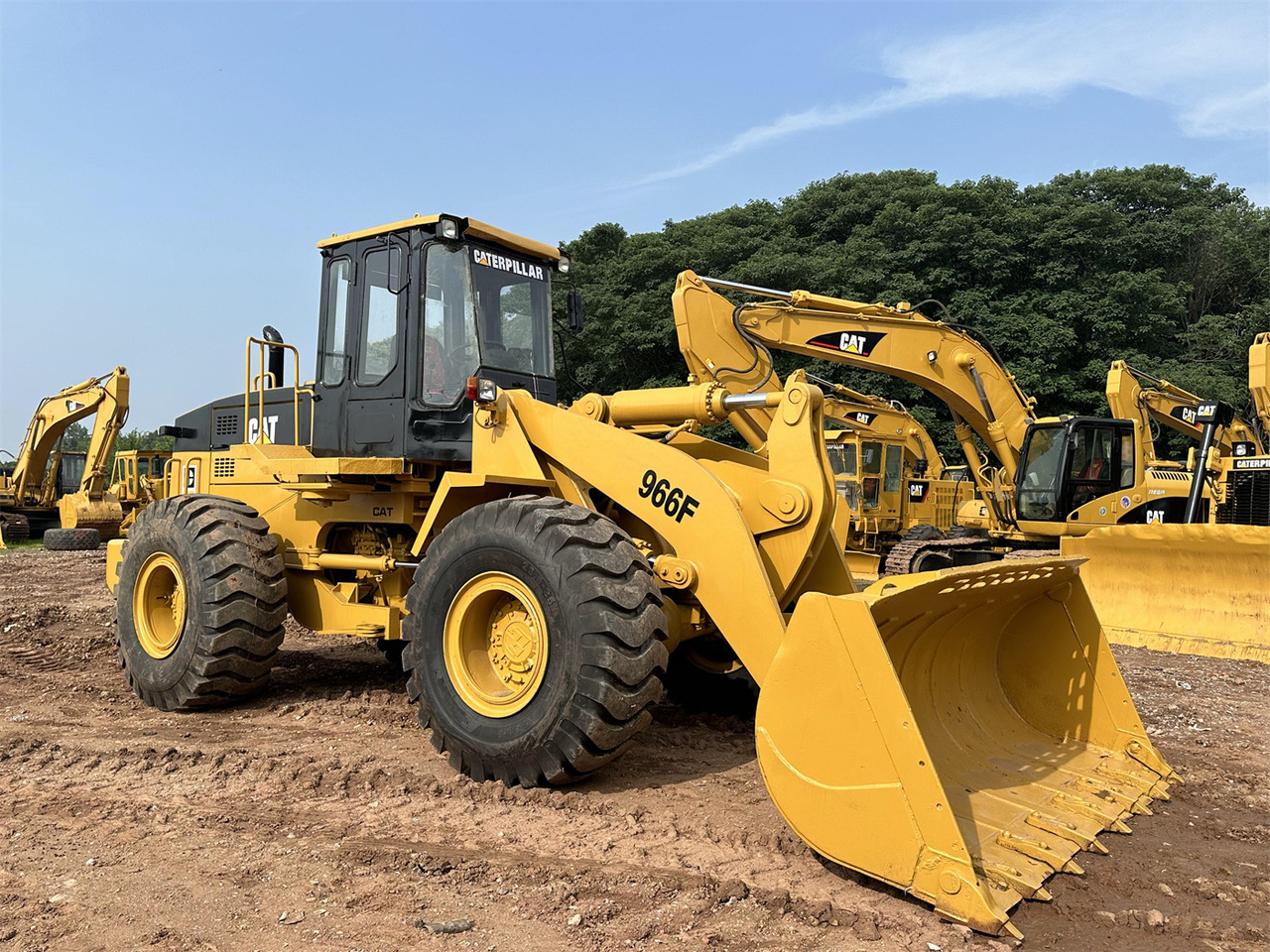 CATERPILLAR 966F - Wheel loader: picture 4 CATERPILLAR 966F - Wheel loader: picture 4