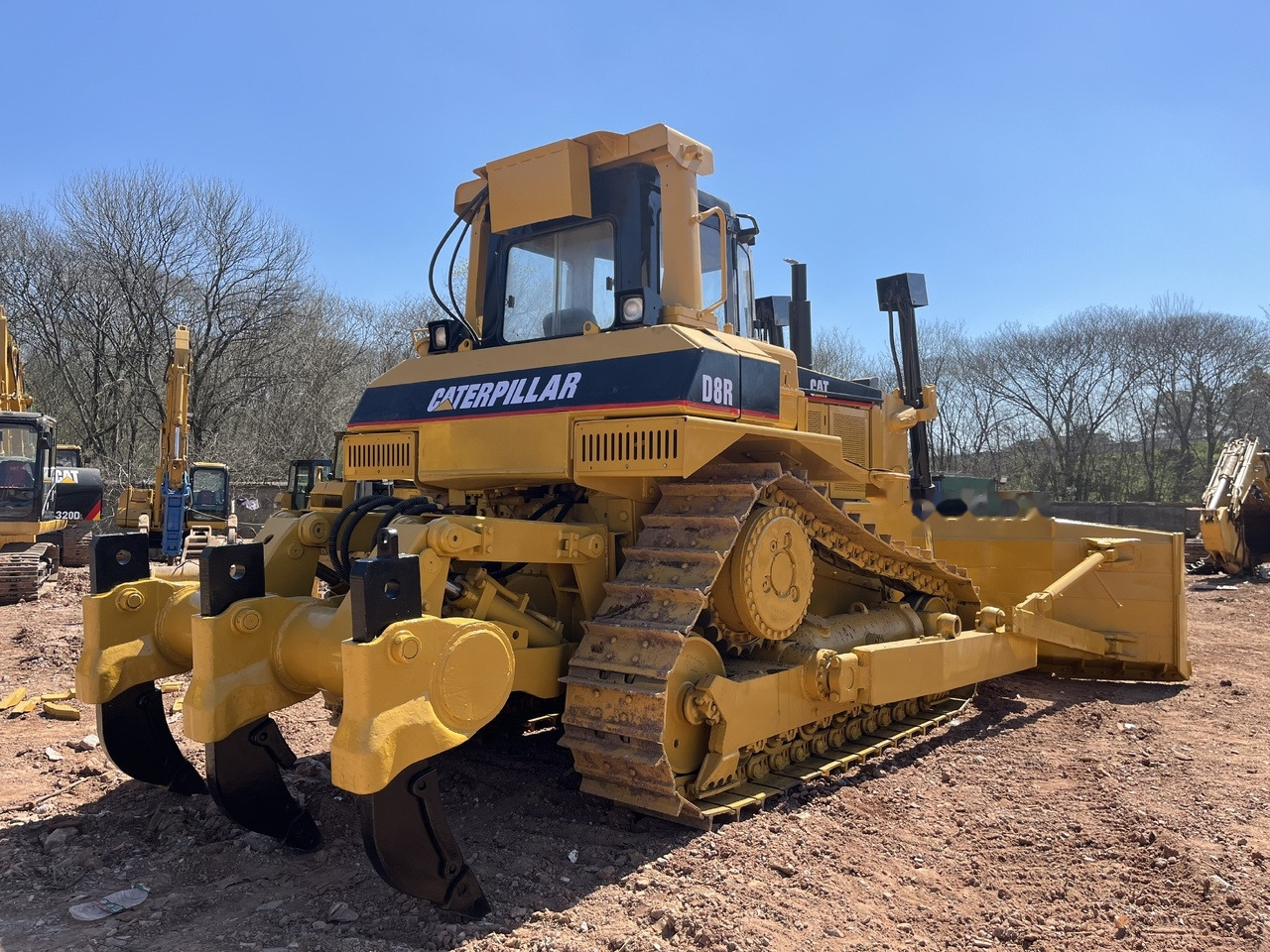 CATERPILLAR D8R - Bulldozer: picture 1 CATERPILLAR D8R - Bulldozer: picture 1