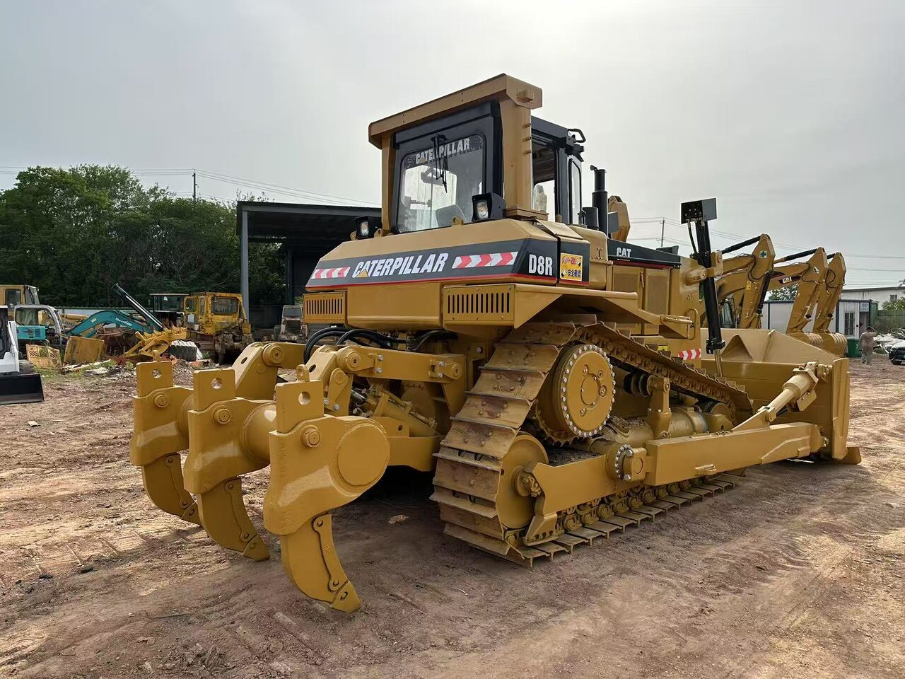 CATERPILLAR D8R - Bulldozer: picture 3 CATERPILLAR D8R - Bulldozer: picture 3