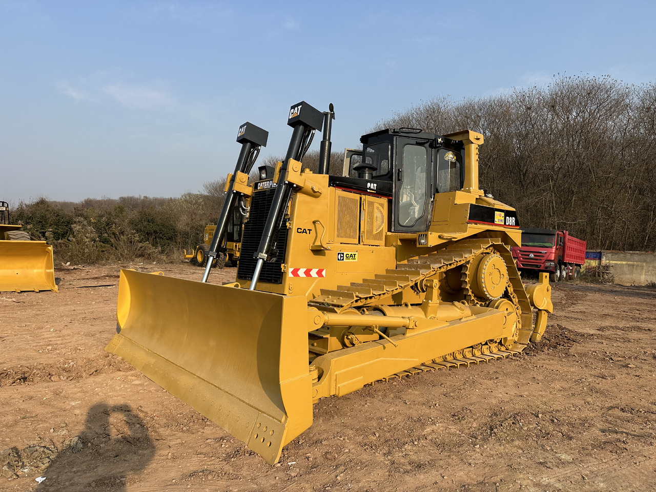 CATERPILLAR D8R - Bulldozer: picture 2 CATERPILLAR D8R - Bulldozer: picture 2