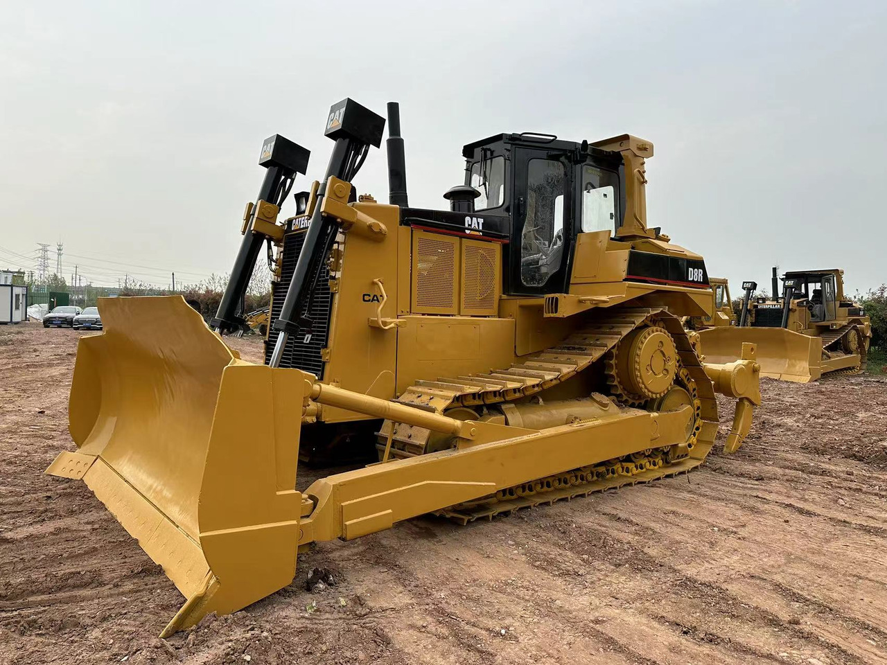 CATERPILLAR D8R - Bulldozer: picture 1 CATERPILLAR D8R - Bulldozer: picture 1