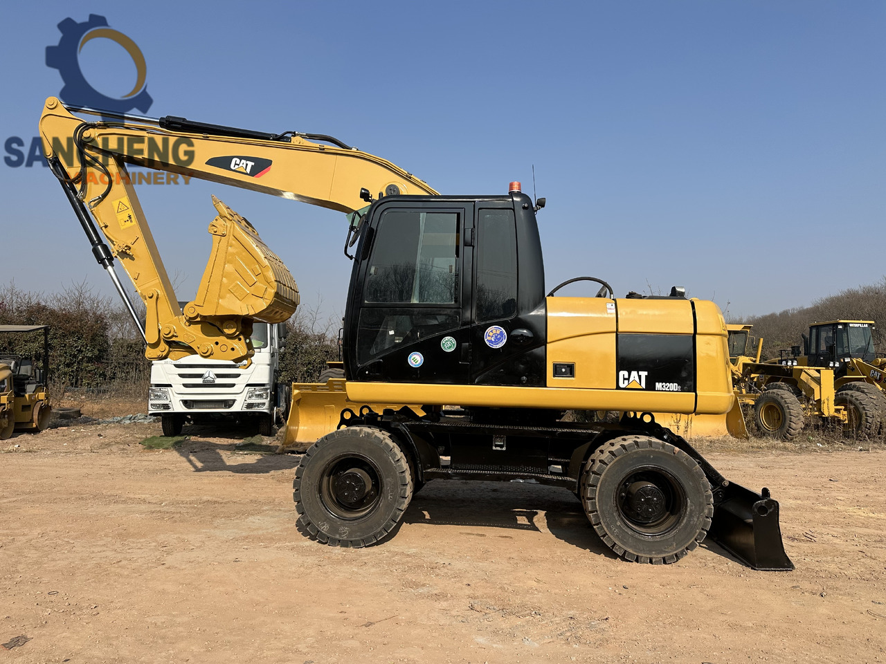 Wheel excavator CATERPILLAR M320D2: picture 10