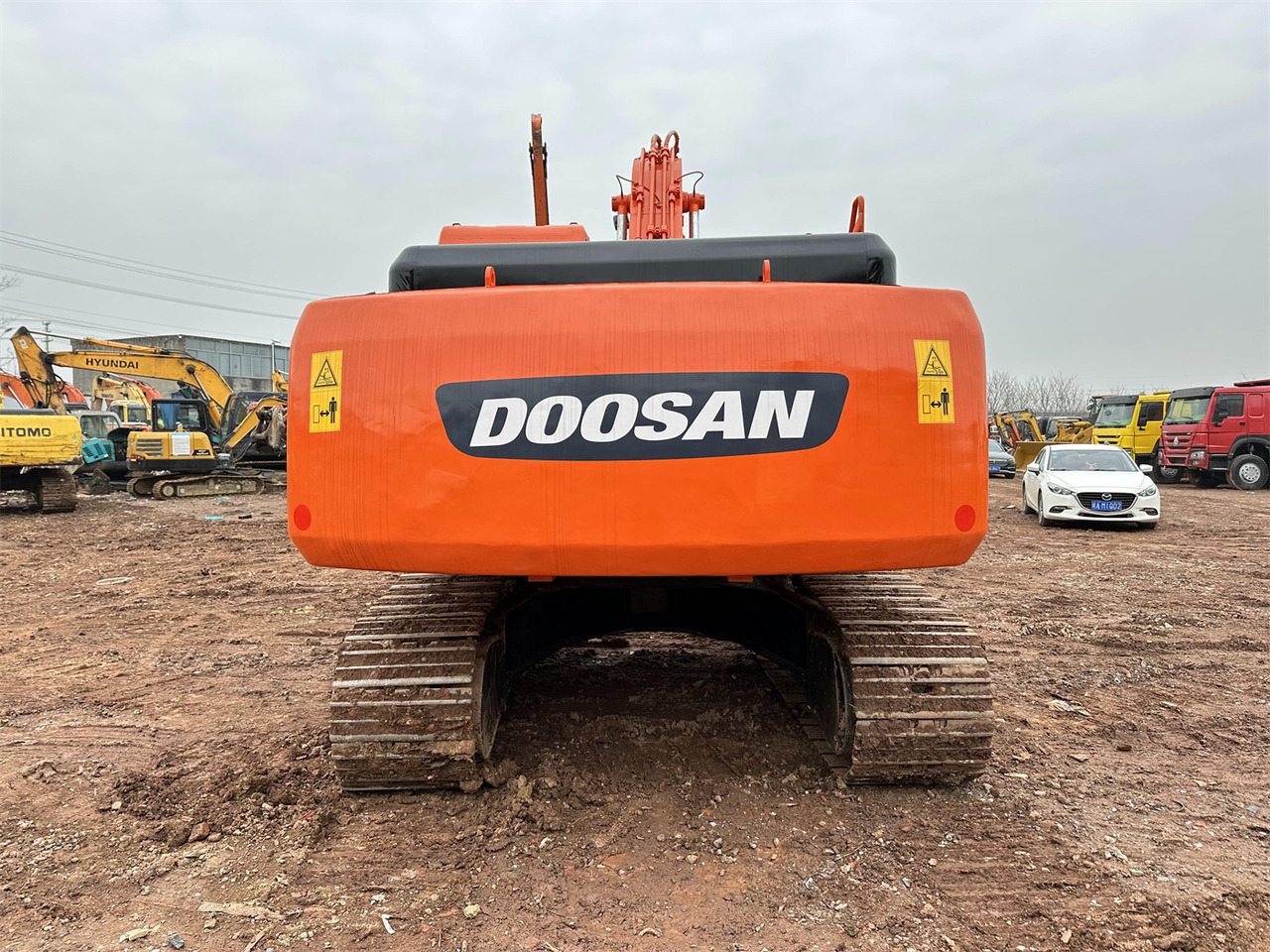 DOOSAN DH220 excavator - Crawler excavator: picture 5 DOOSAN DH220 excavator - Crawler excavator: picture 5