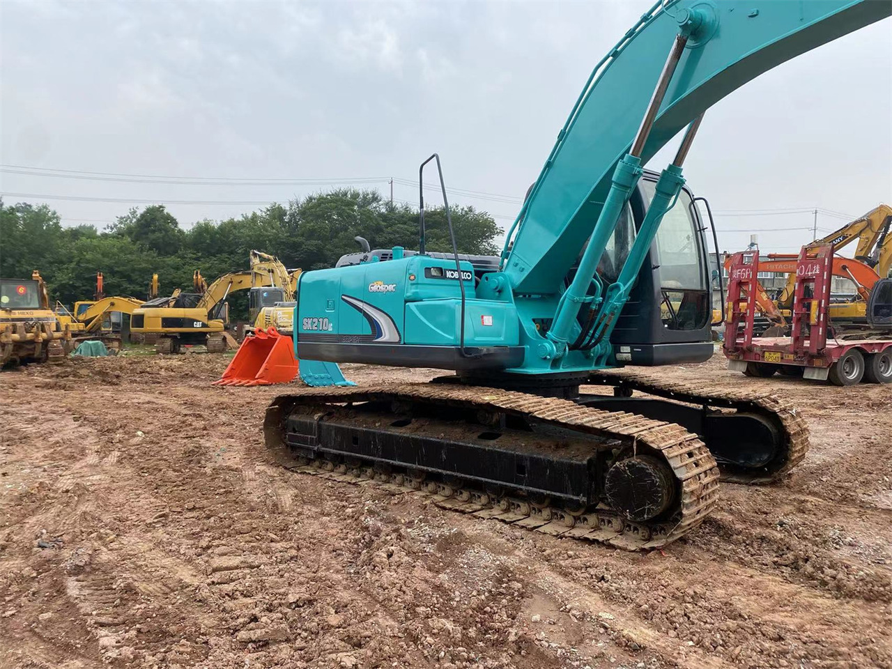 Crawler excavator KOBELCO SK210LC-8: picture 7