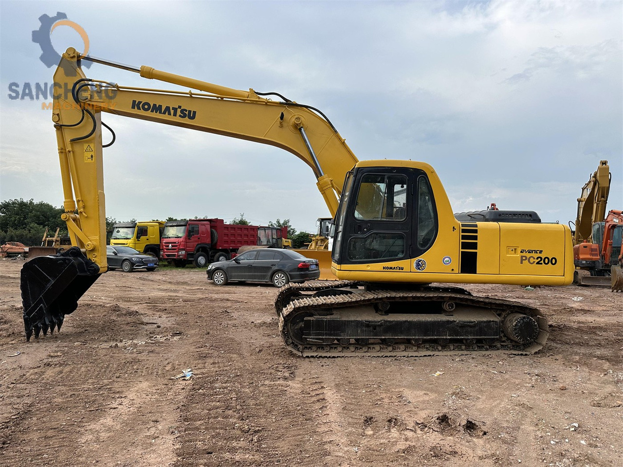 Crawler excavator KOMATSU PC200-6: picture 10