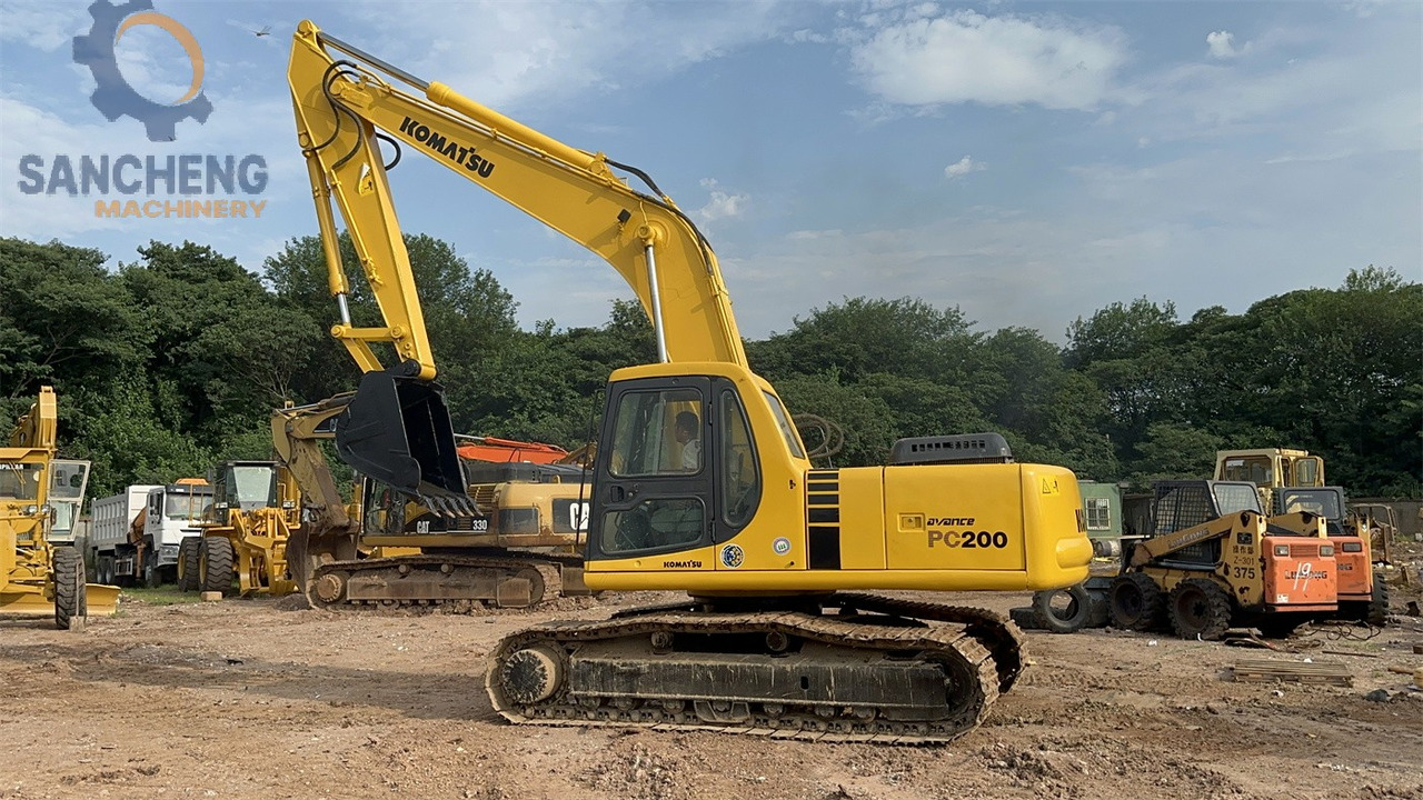 Crawler excavator KOMATSU PC200-6: picture 15