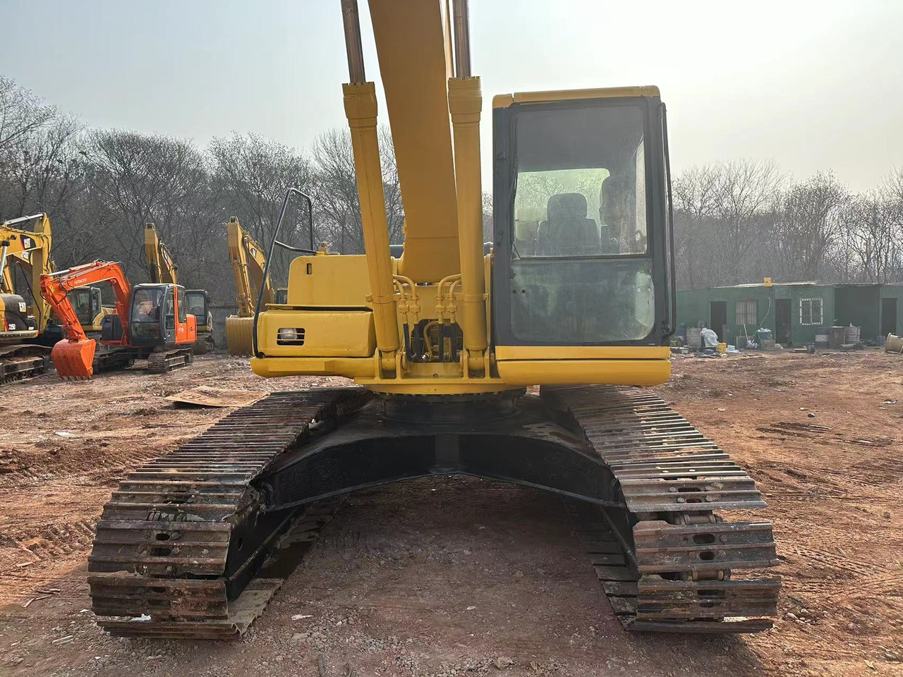 Crawler excavator KOMATSU PC220: picture 14