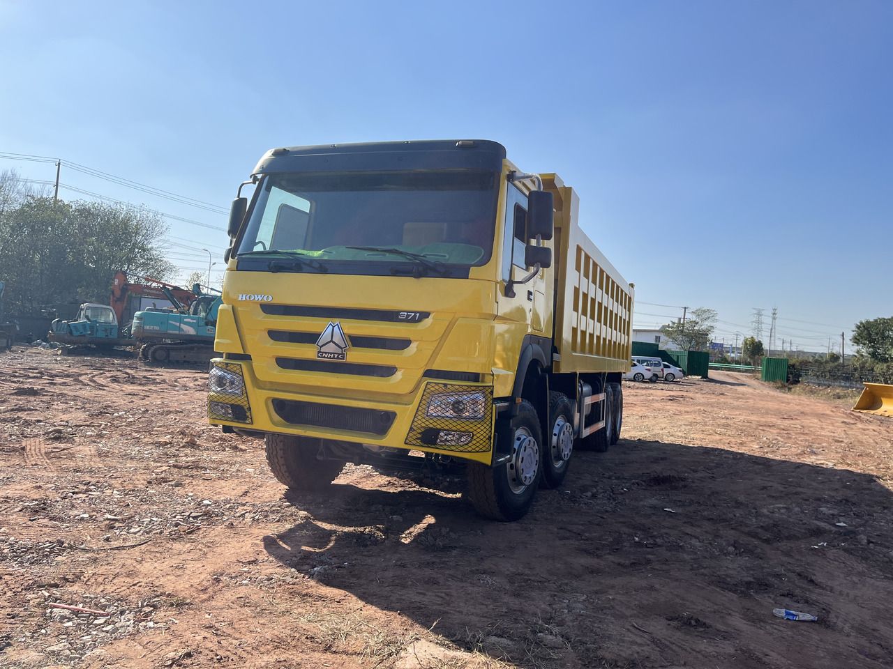 SINOTRUK HOWO 371HP - Tipper: picture 3 SINOTRUK HOWO 371HP - Tipper: picture 3