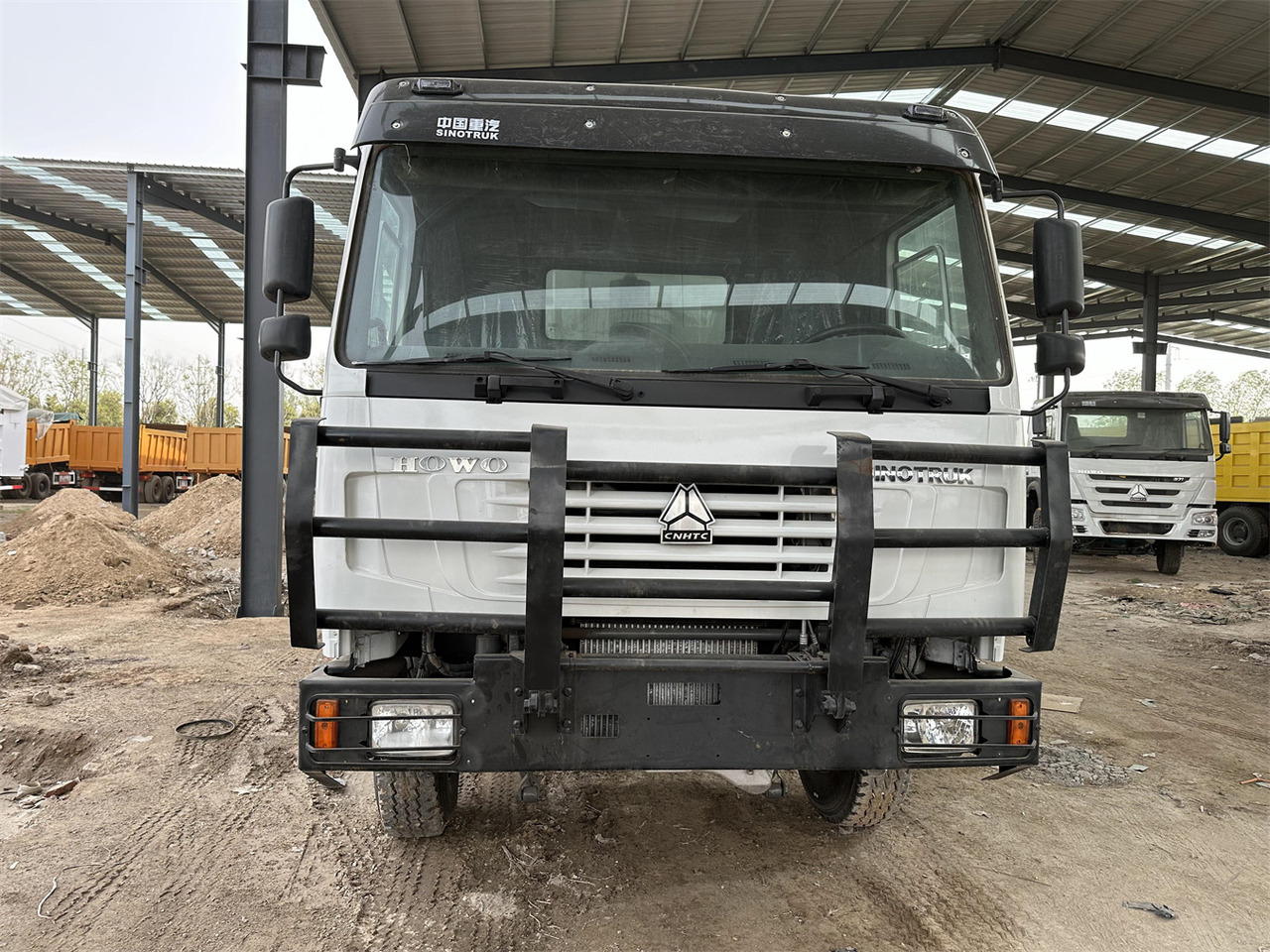 SINOTRUK HOWO Dump truck 371 6x4 - Tipper: picture 4 SINOTRUK HOWO Dump truck 371 6x4 - Tipper: picture 4