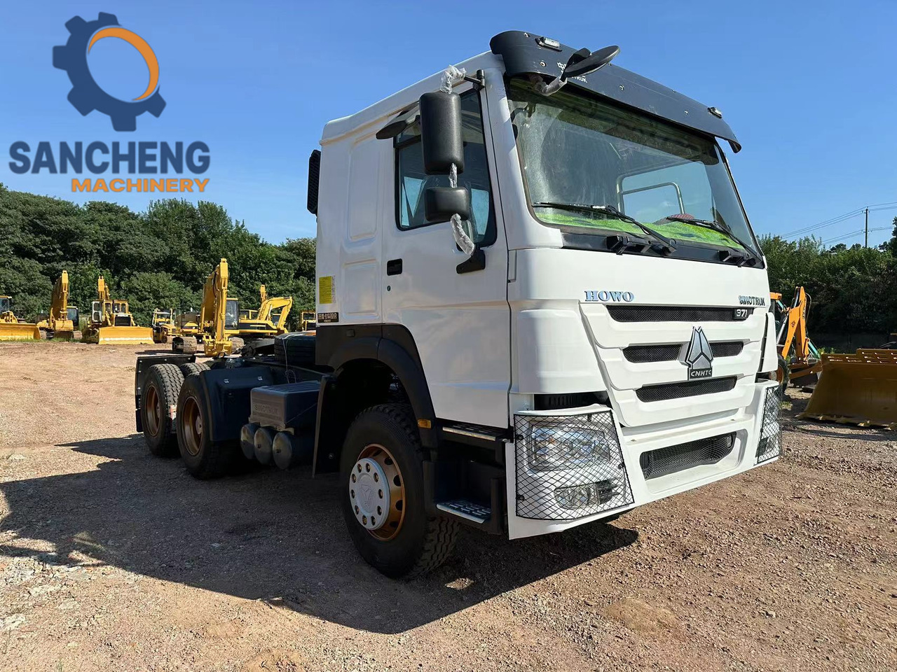 SINOTRUK HOWO Truck Head 371hp - Tractor unit: picture 3 SINOTRUK HOWO Truck Head 371hp - Tractor unit: picture 3