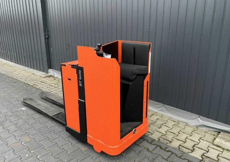 BT LSE200 - Pallet truck: picture 3 BT LSE200 - Pallet truck: picture 3