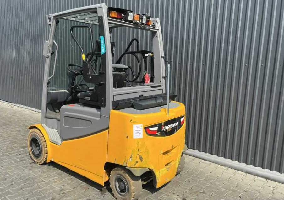 Jungheinrich EFG430 - Electric forklift: picture 3 Jungheinrich EFG430 - Electric forklift: picture 3