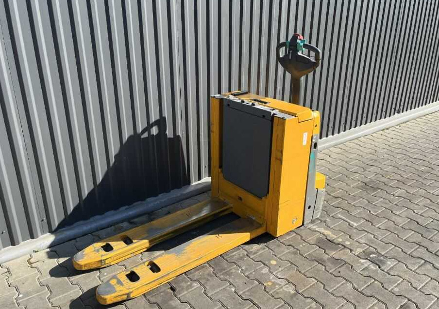 Jungheinrich EJC20 - Pallet truck: picture 1 Jungheinrich EJC20 - Pallet truck: picture 1