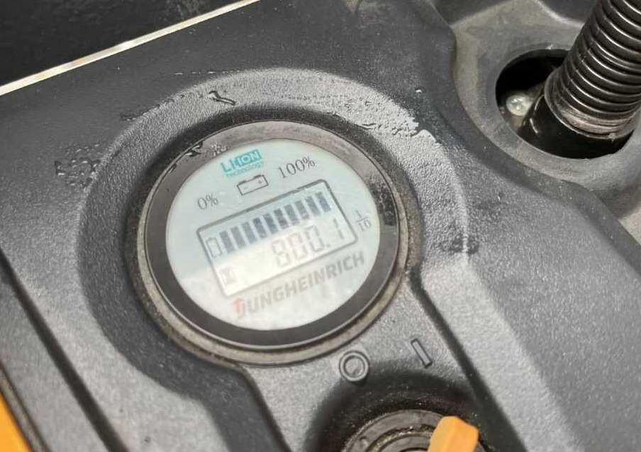 Jungheinrich EJEM13 - Pallet truck: picture 5 Jungheinrich EJEM13 - Pallet truck: picture 5