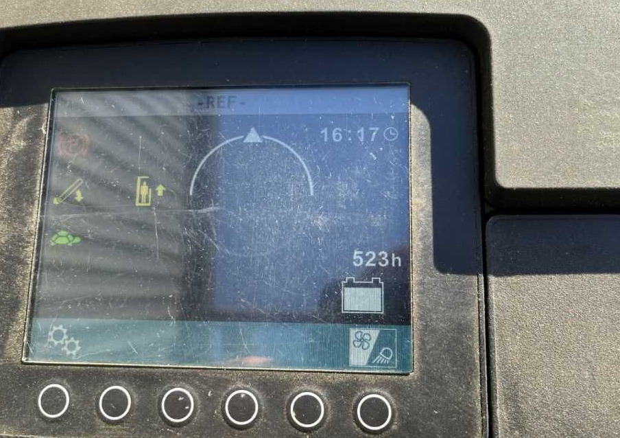 Jungheinrich EKS412s - Order picker: picture 5 Jungheinrich EKS412s - Order picker: picture 5