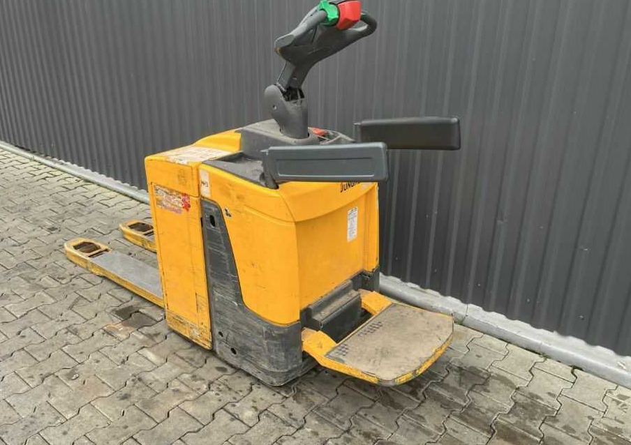 Jungheinrich ERE120 - Pallet truck: picture 3 Jungheinrich ERE120 - Pallet truck: picture 3