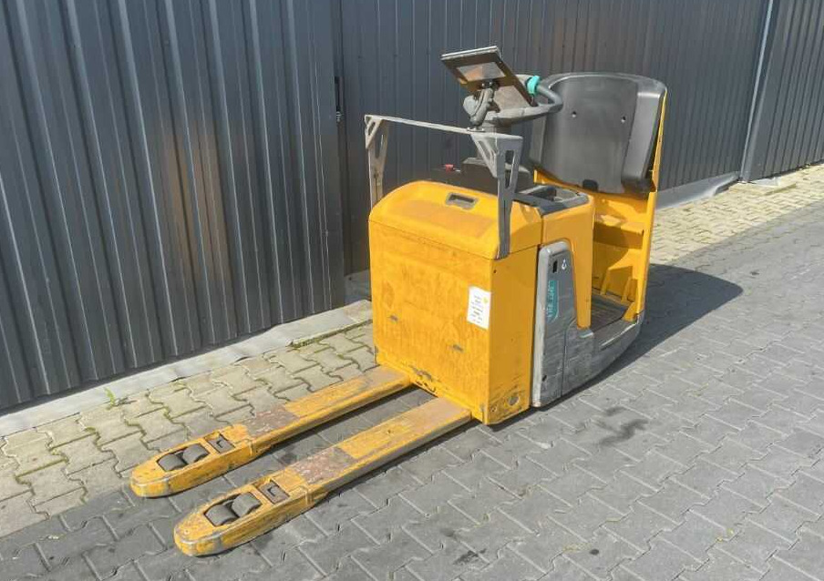 Jungheinrich ERE120 - Pallet truck: picture 1 Jungheinrich ERE120 - Pallet truck: picture 1
