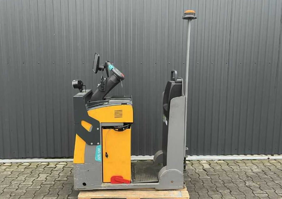 Jungheinrich EZS130 - Tow tractor: picture 2 Jungheinrich EZS130 - Tow tractor: picture 2