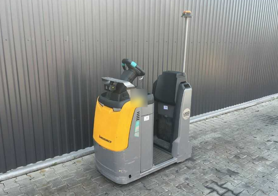 Jungheinrich EZS130 - Tow tractor: picture 1 Jungheinrich EZS130 - Tow tractor: picture 1